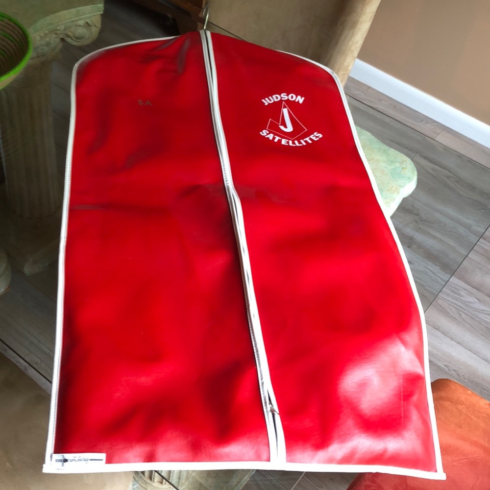 Judson Satellites Hanging Garment Bag